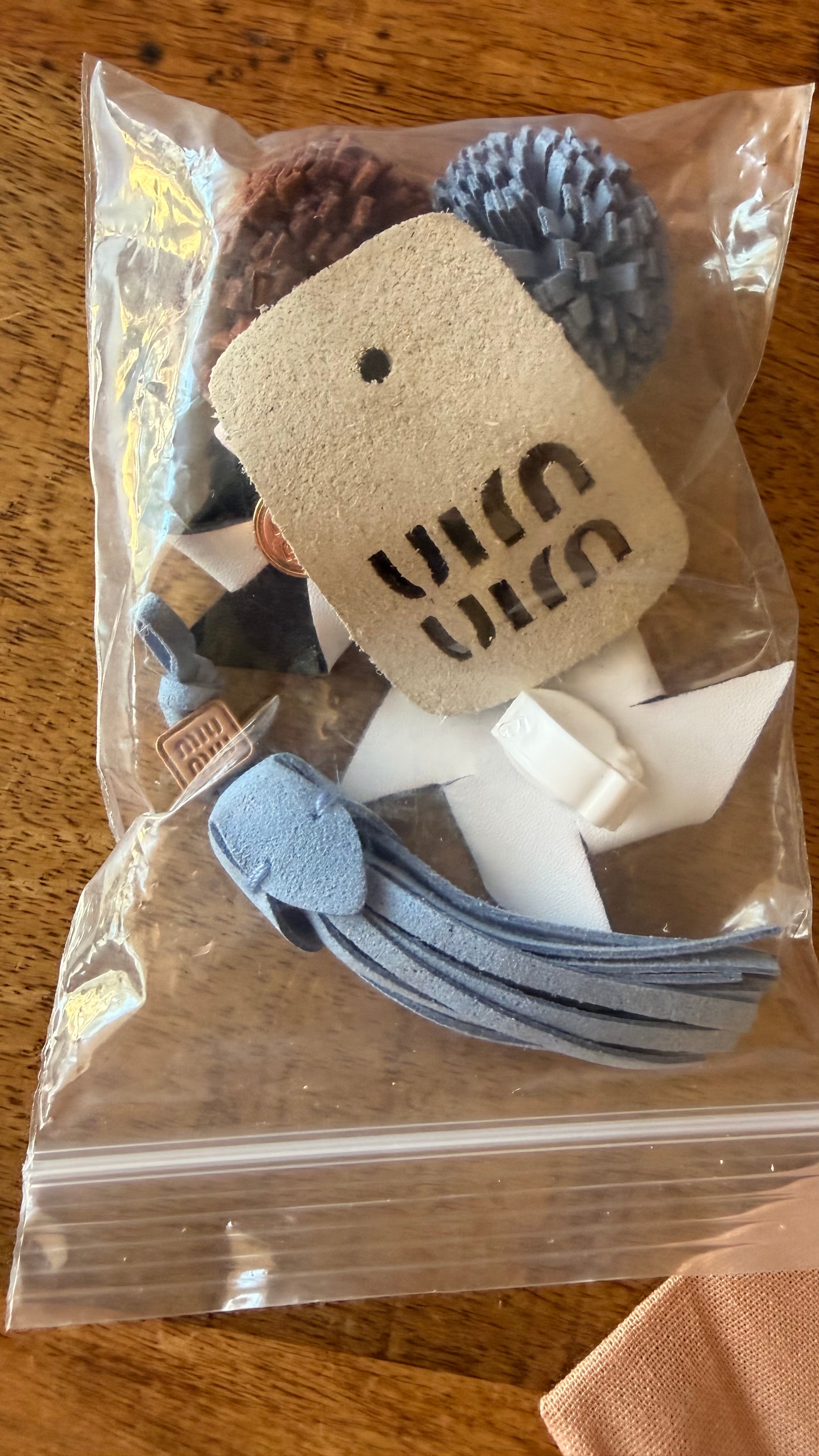 Miu Miu Quilted Grey Unisex Sneakers EU
37,39 Chunky Gum Sole