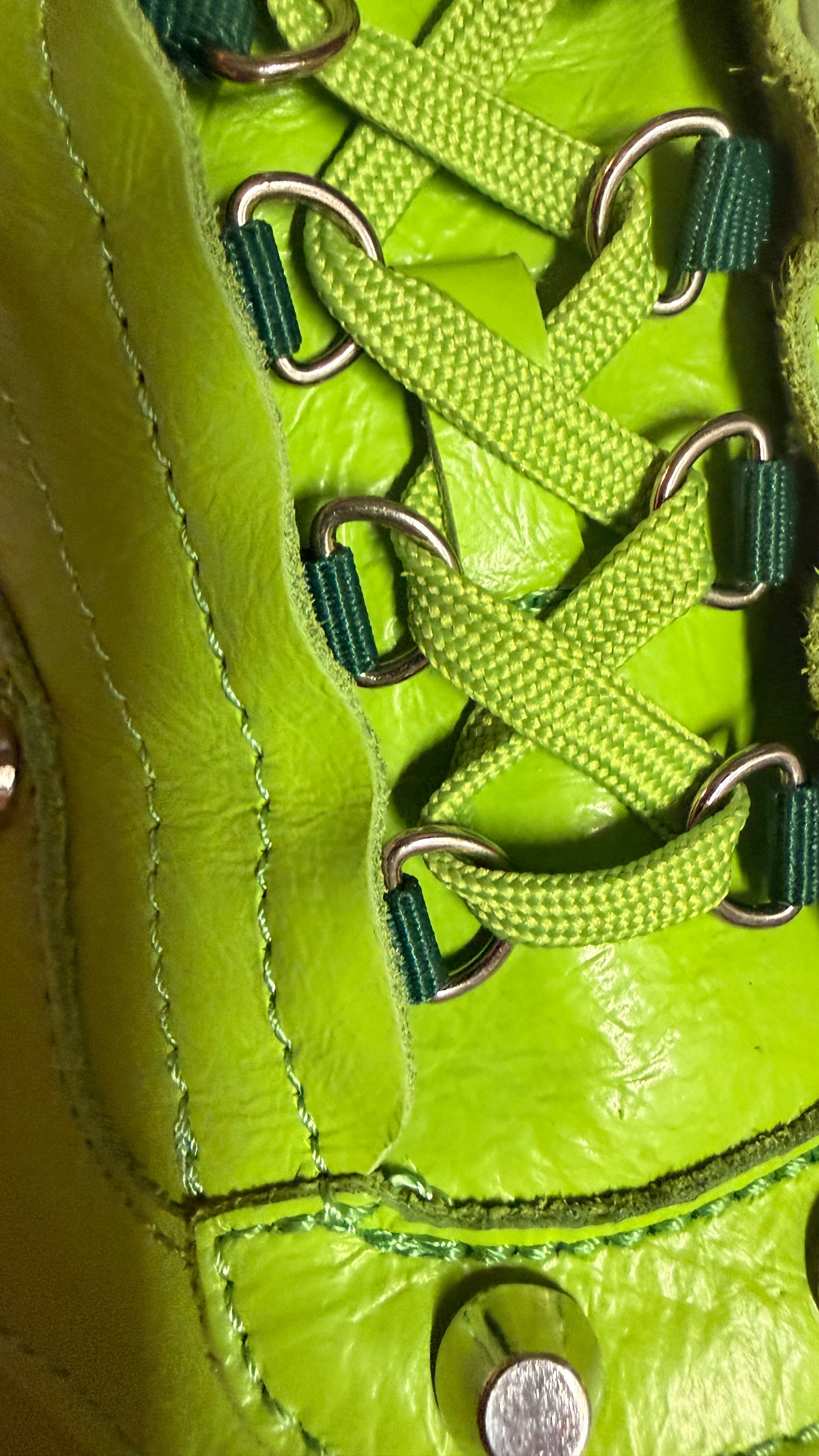 Balenciaga Sneakers Green Genuine Soft Leather EU 37,39
Women brand new