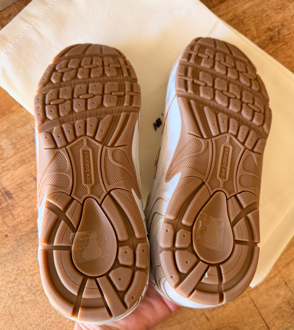Miu Miu x New Balance 530 Unisex Sneakers EU 39 US White Age Leather US Women 8.5 / US Men 6.5