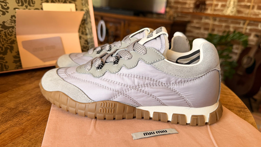 Miu Miu Quilted Grey Unisex Sneakers EU
37,39 Chunky Gum Sole