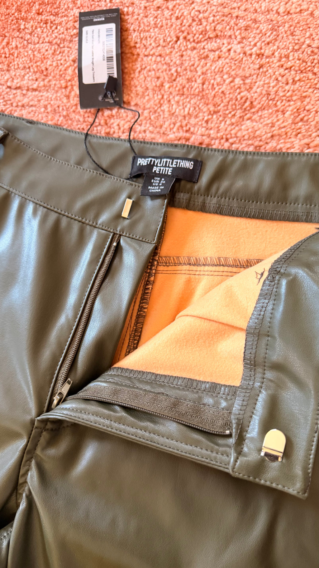 PrettyLittleThing Petite Faux Leather
Wide Leg Pants US 4