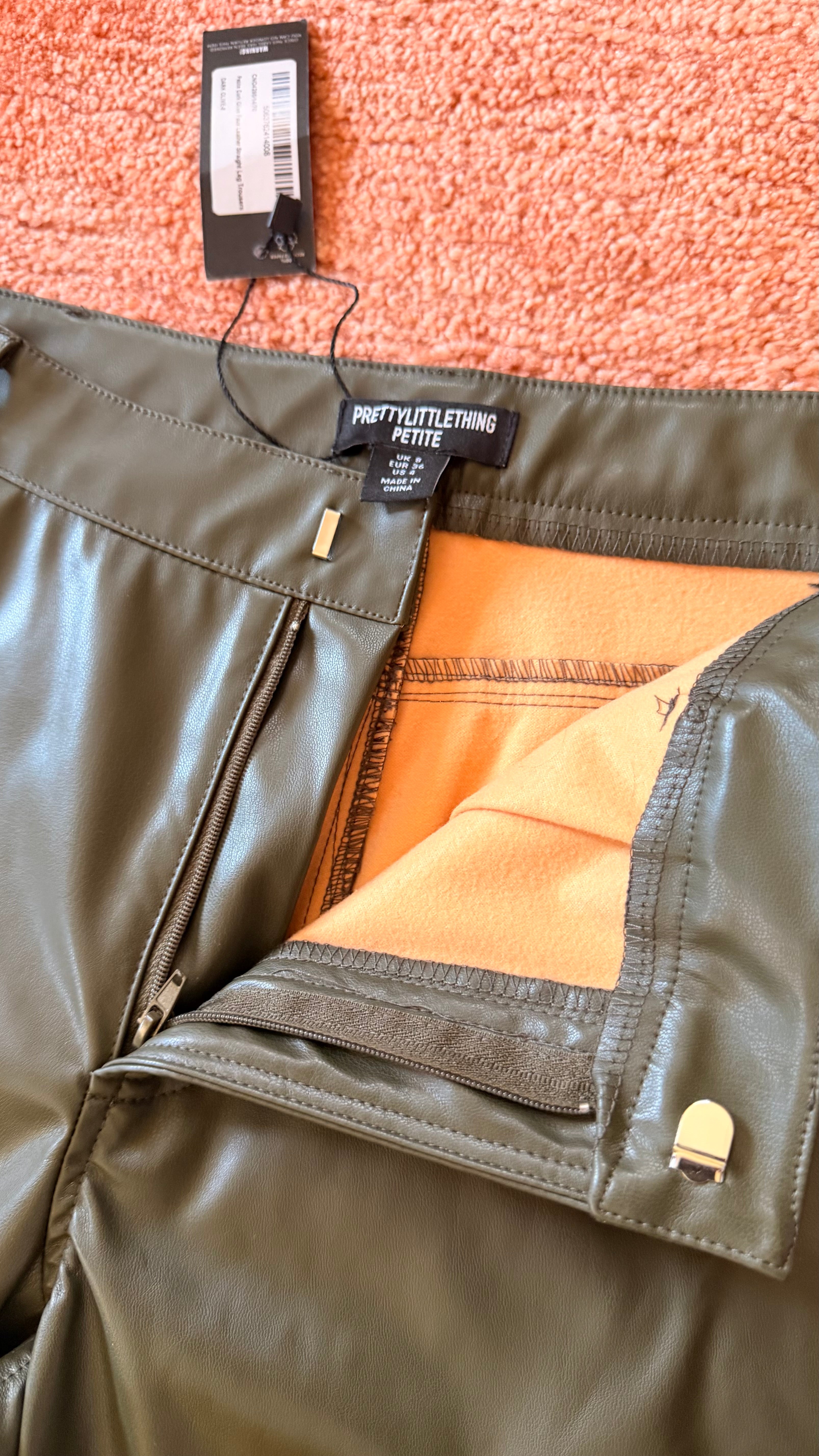 PrettyLittleThing Petite Faux Leather
Wide Leg Pants US 4