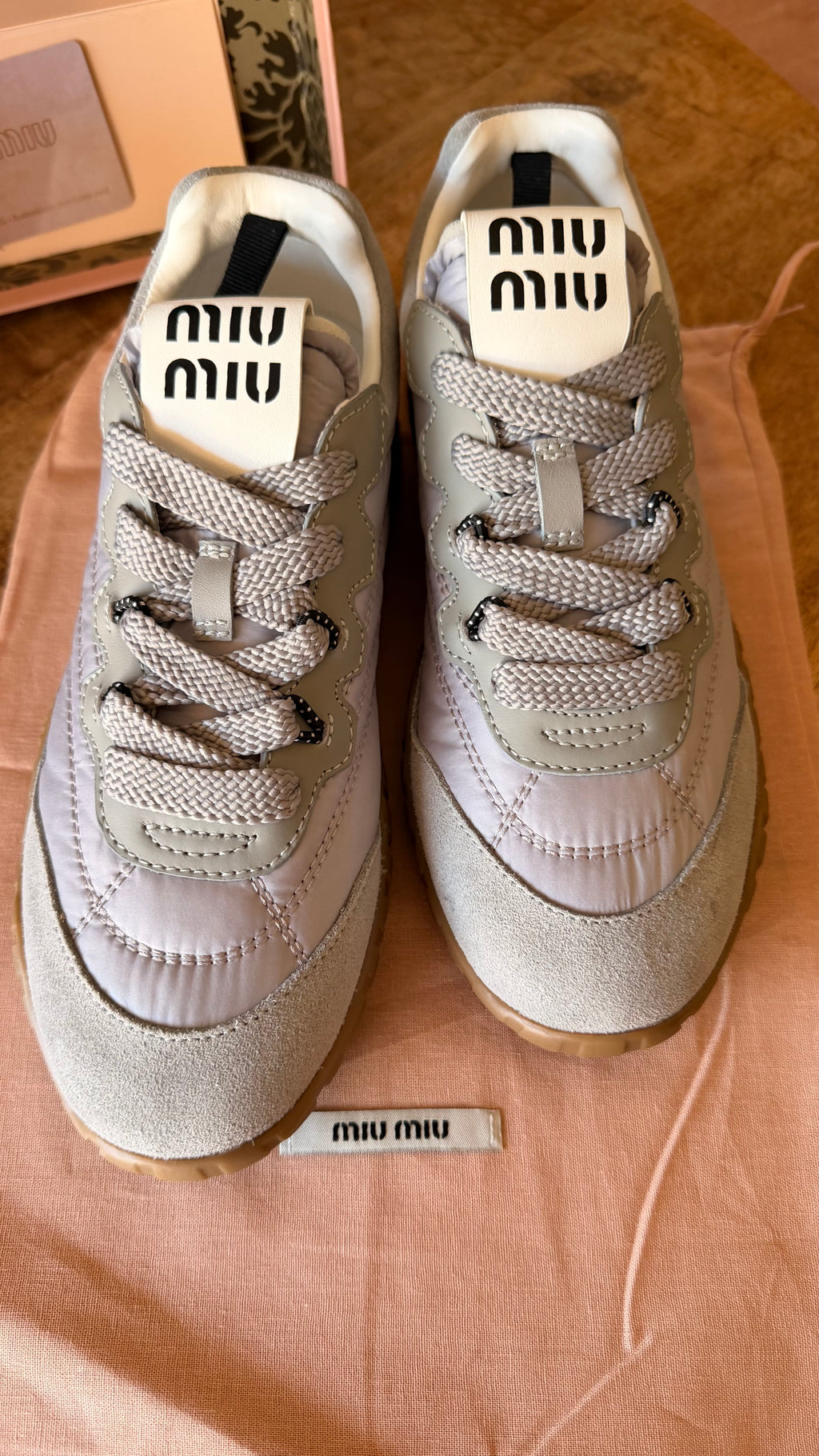Miu Miu Quilted Grey Unisex Sneakers EU
37,39 Chunky Gum Sole