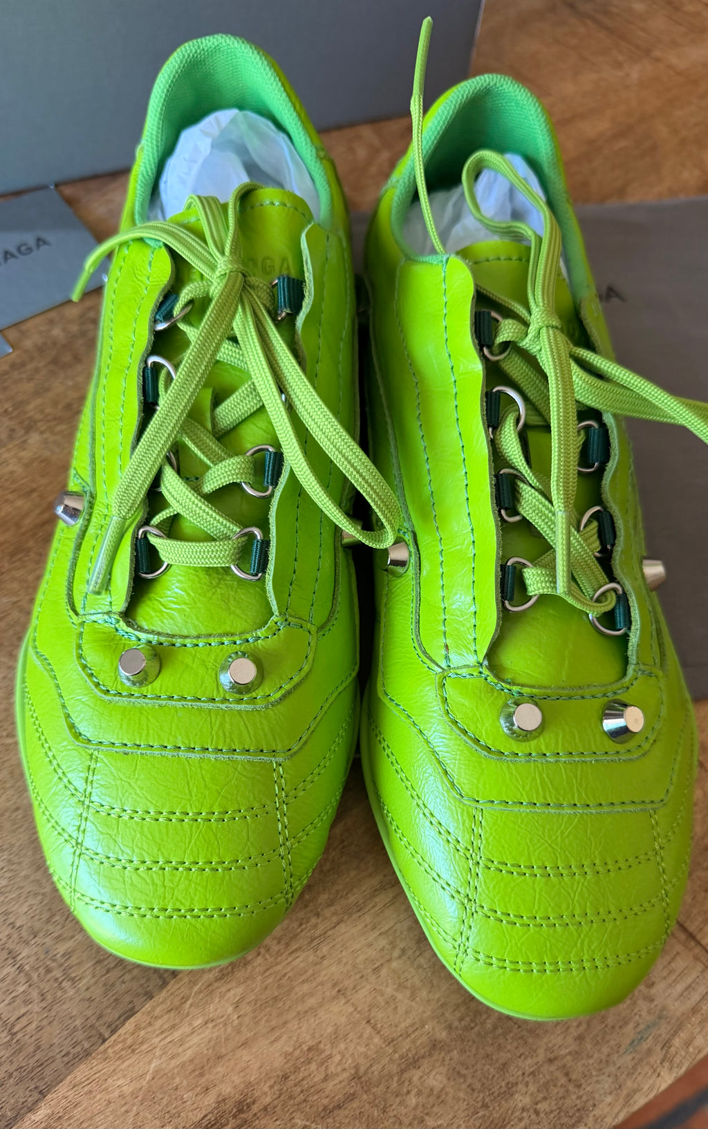Balenciaga Sneakers Green Genuine Soft Leather EU 37,39
Women brand new